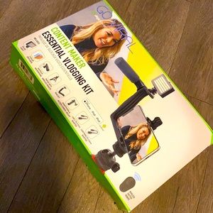 Vlogging kit. Used once